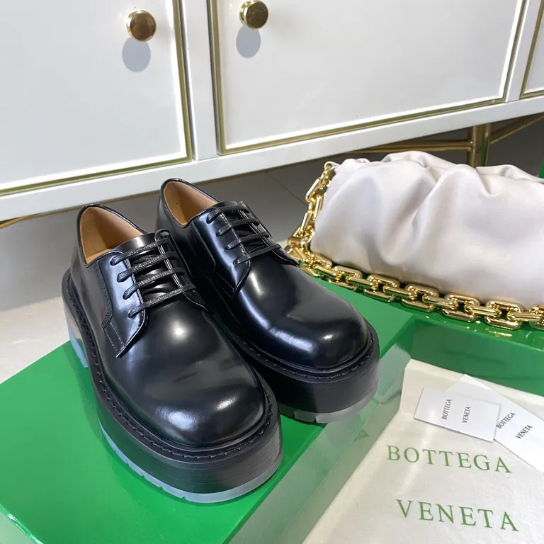 Bottega Veneta Shoe 